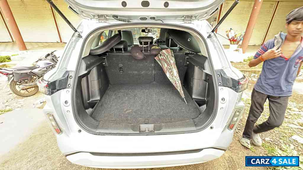 Silver Maruti Suzuki Grand Vitara Alpha All Grip