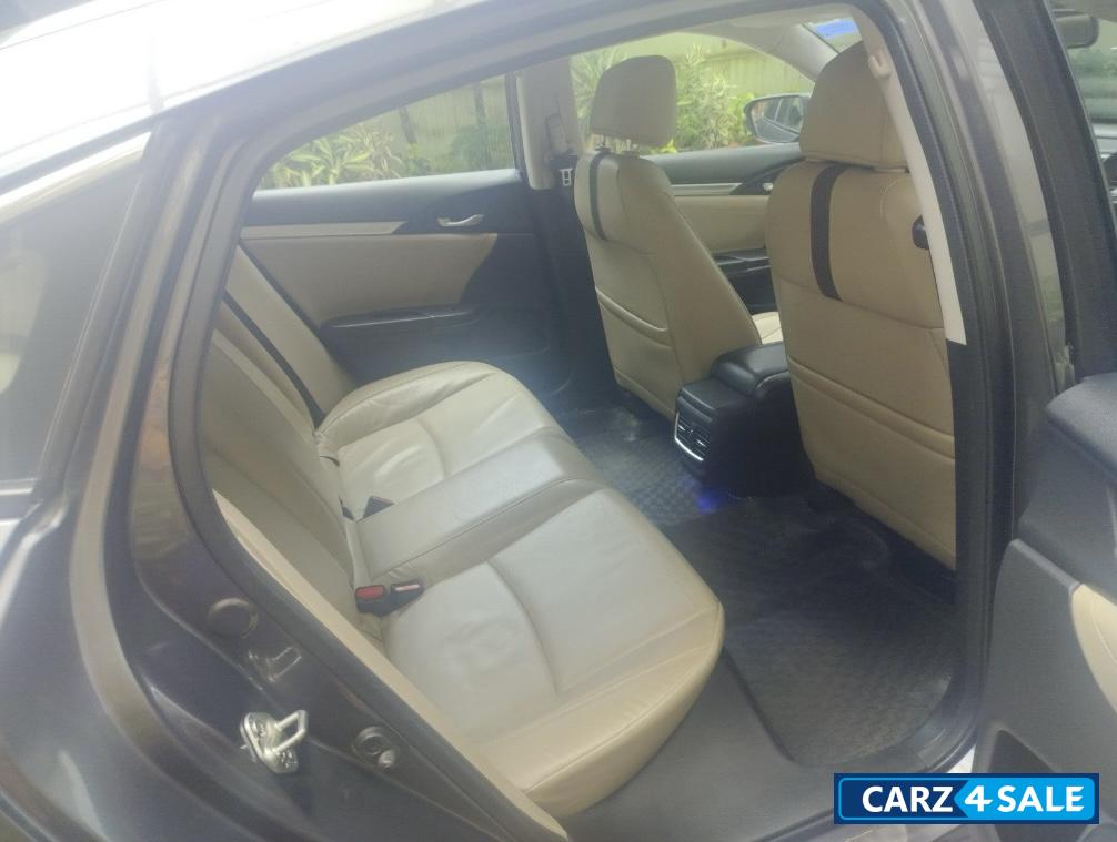 Honda Civic 1.8 ZX CVT ( I-VTEC)