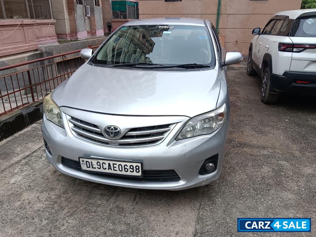 Silver Toyota Corolla Altis 1.8 G automatic