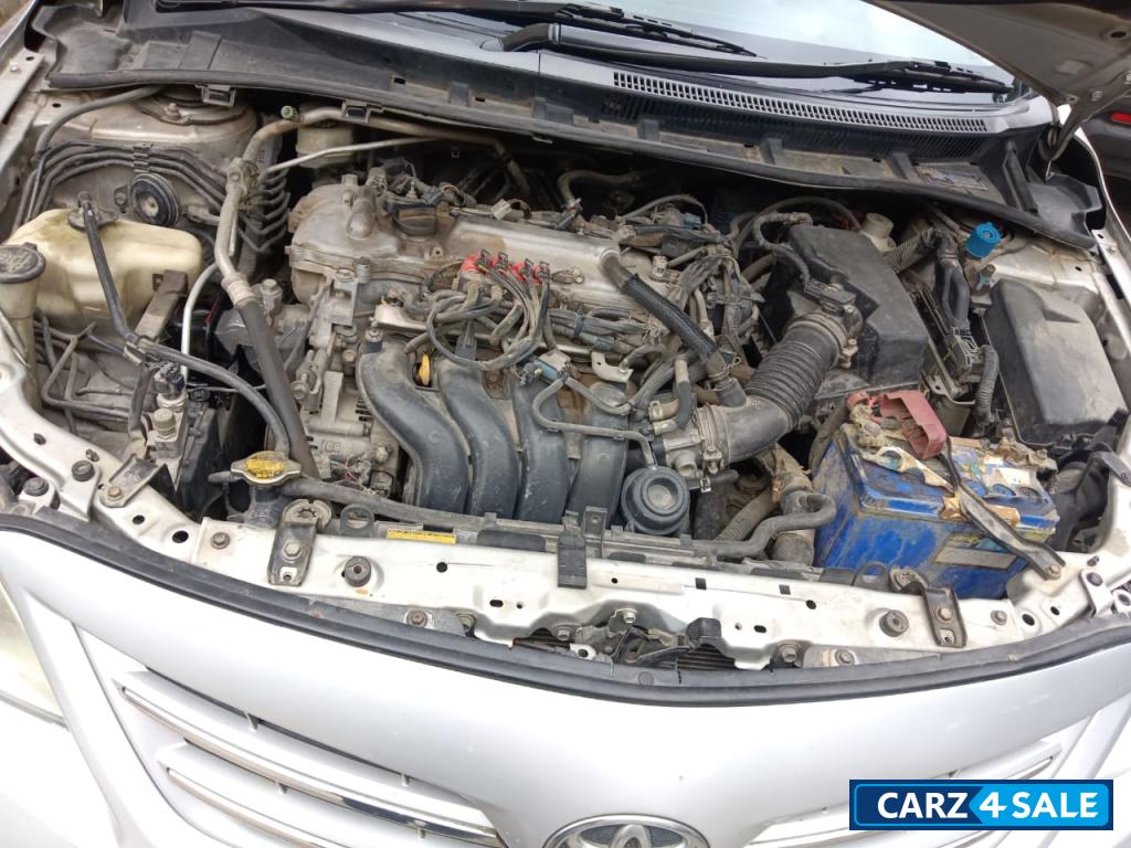 Silver Toyota Corolla Altis 1.8 G automatic