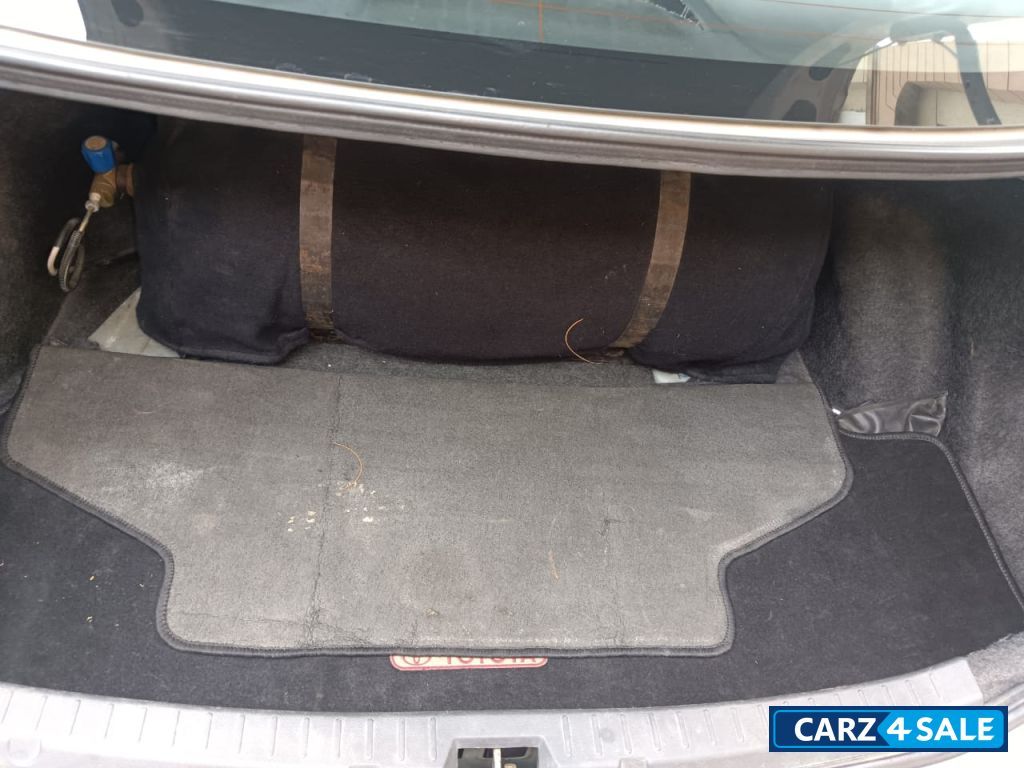 Silver Toyota Corolla Altis 1.8 G automatic