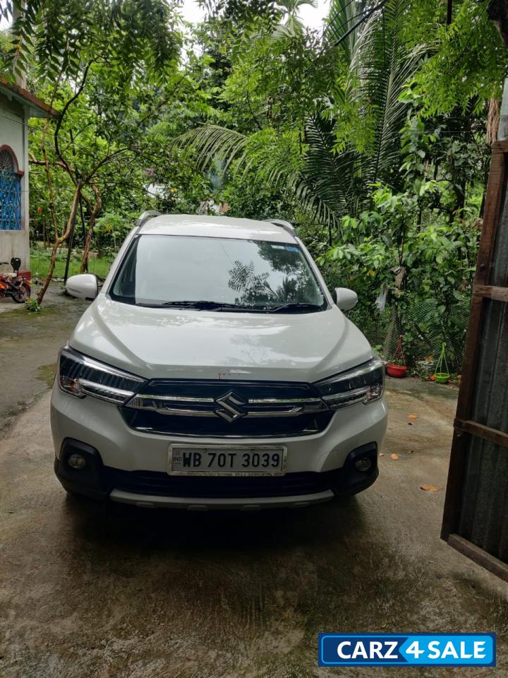 Arctic White Maruti Suzuki XL6 Zeta+