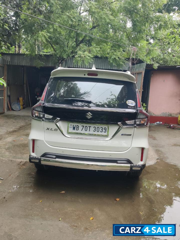 Arctic White Maruti Suzuki XL6 Zeta+