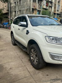 Ford Endeavour 3.2 Titanium