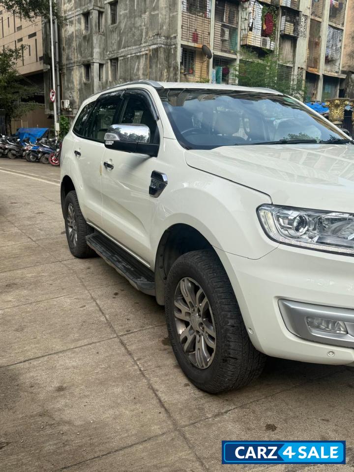 Ford Endeavour 3.2 Titanium