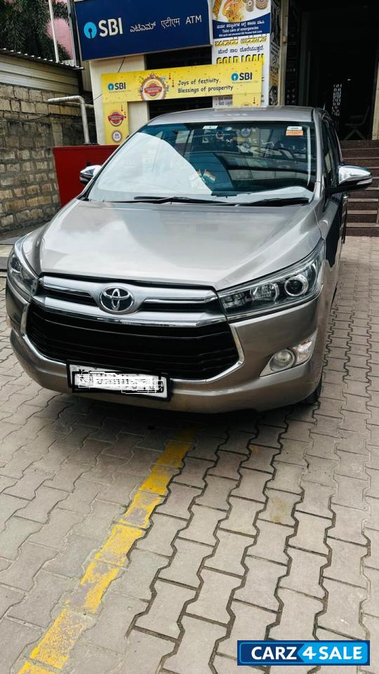 Toyota Cresta 2.8ZX 7STR Automitic