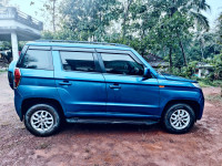 Verve Blue Mahindra TUV300 T8