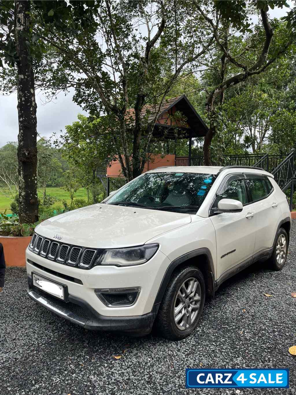 Pearl White Jeep Compass 2.0 Limited