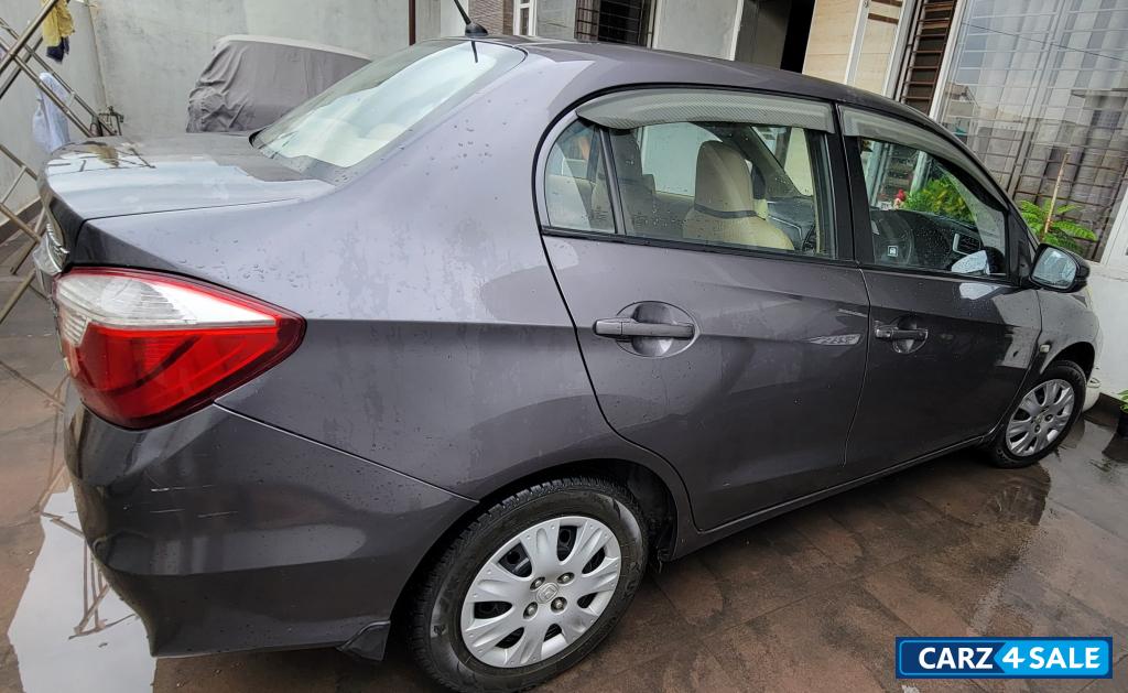 Mordern Steel Metall/ Saloon Honda Amaze S(O) MT (I-VTEC)