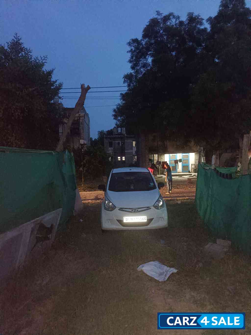 Whit Hyundai Eon mag+