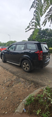 Mahindra XUV 500 W8