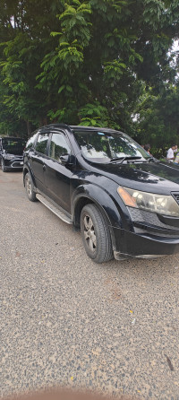 Mahindra XUV 500 W8