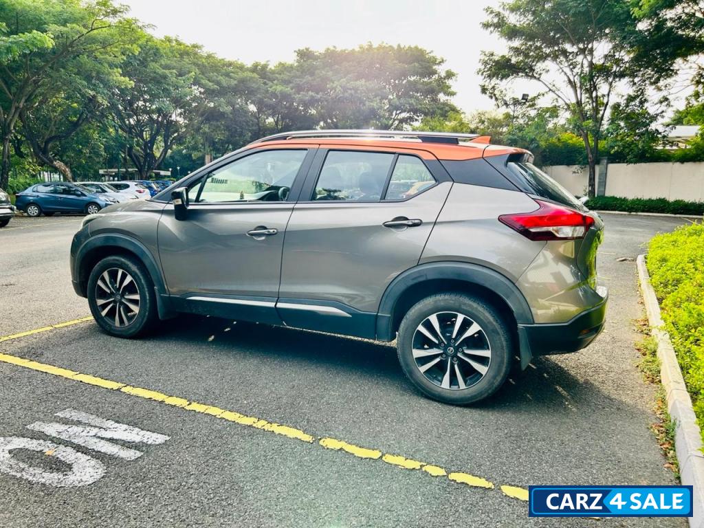 Grey With Orange Nissan Kicks XV Premium (O) D