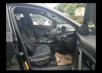 Dark Black Tata Safari Safari Accomplished + 6S Dark (AT)