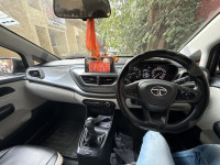 Tata Altroz XT