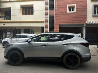 Sleek Silver Hyundai Santa Fe 2WD AT