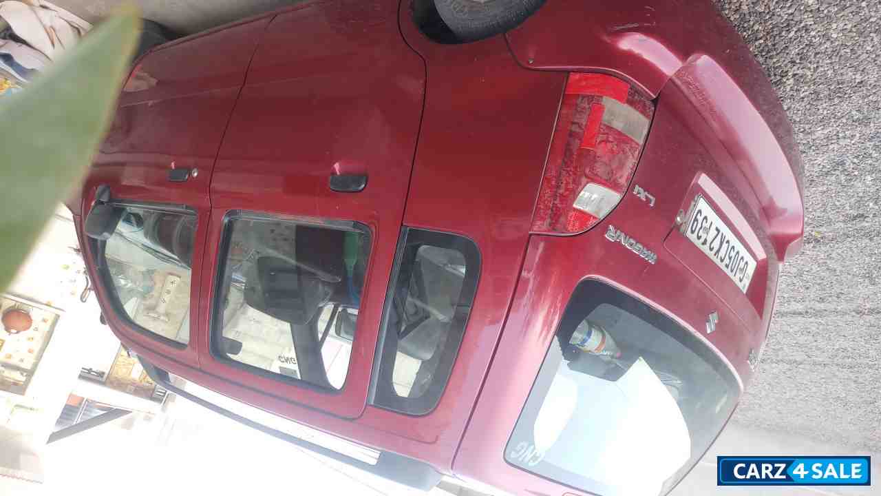 Red Maruti Suzuki Wagon R CNG LXi