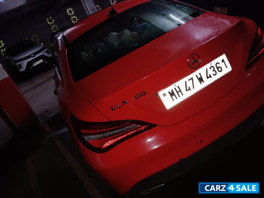 Mercedes-Benz CLS-Class CLA 200