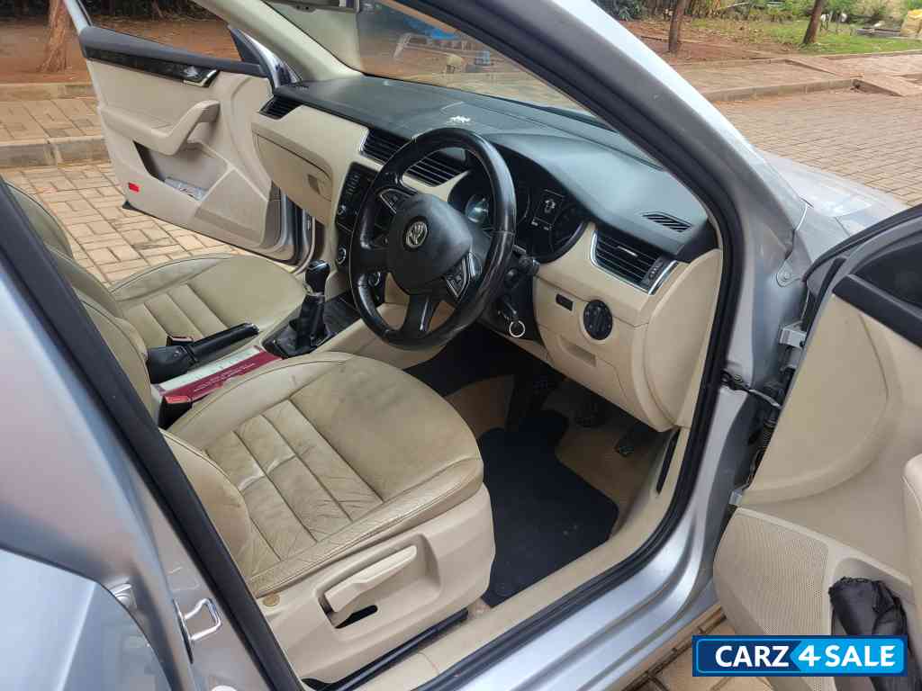 Skoda Octavia AMBITION MT 1.4 TSI