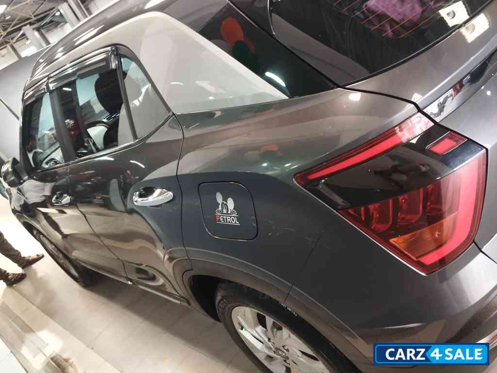Grey Hyundai Creta Sx