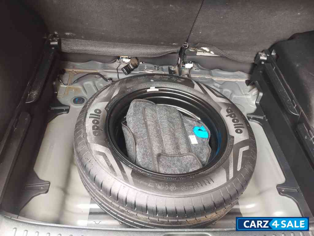 Grey Hyundai Creta Sx