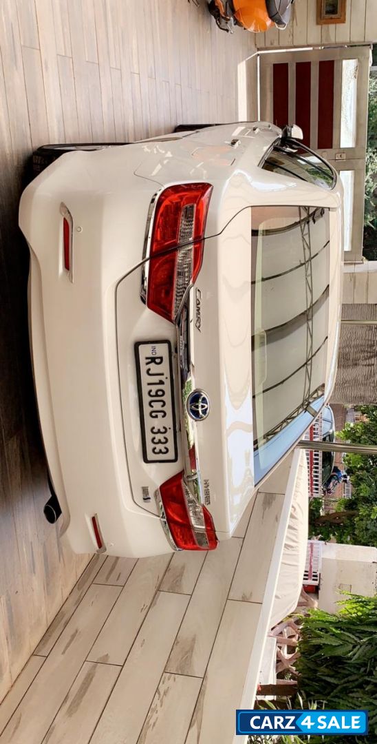 Toyota  camry hybrid