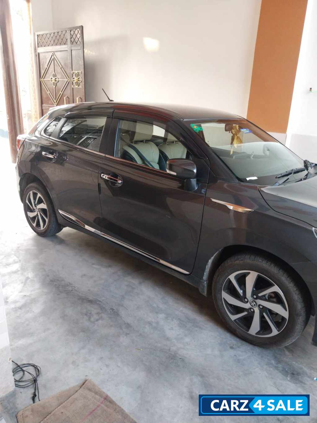 Grey Toyota Glanza G