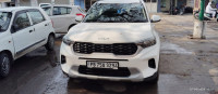 White Kia Sonet HTK 1.2 5 MT