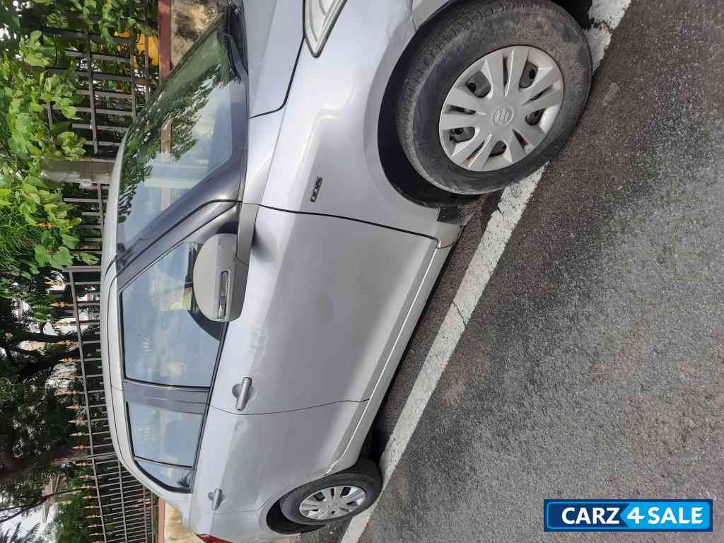 Maruti Suzuki Dzire Vdi