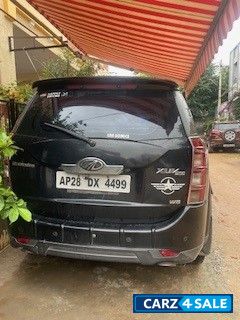 Black Mahindra XUV 500 W8
