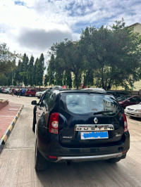 Black Renault Duster rxz 110 ps