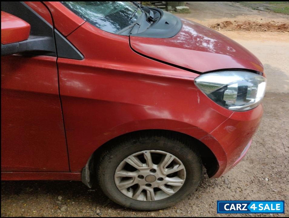 Berry Red Tata Tiago XZA PETROL AUTOMATIC