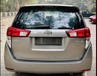 Toyota Innova Crysta g