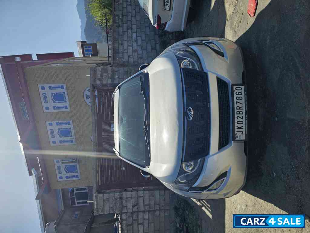 Mahindra XUV 500 W6 Mahindra XUV 500 W6