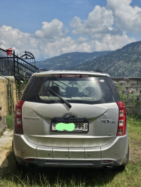 Mahindra XUV 500 W6
