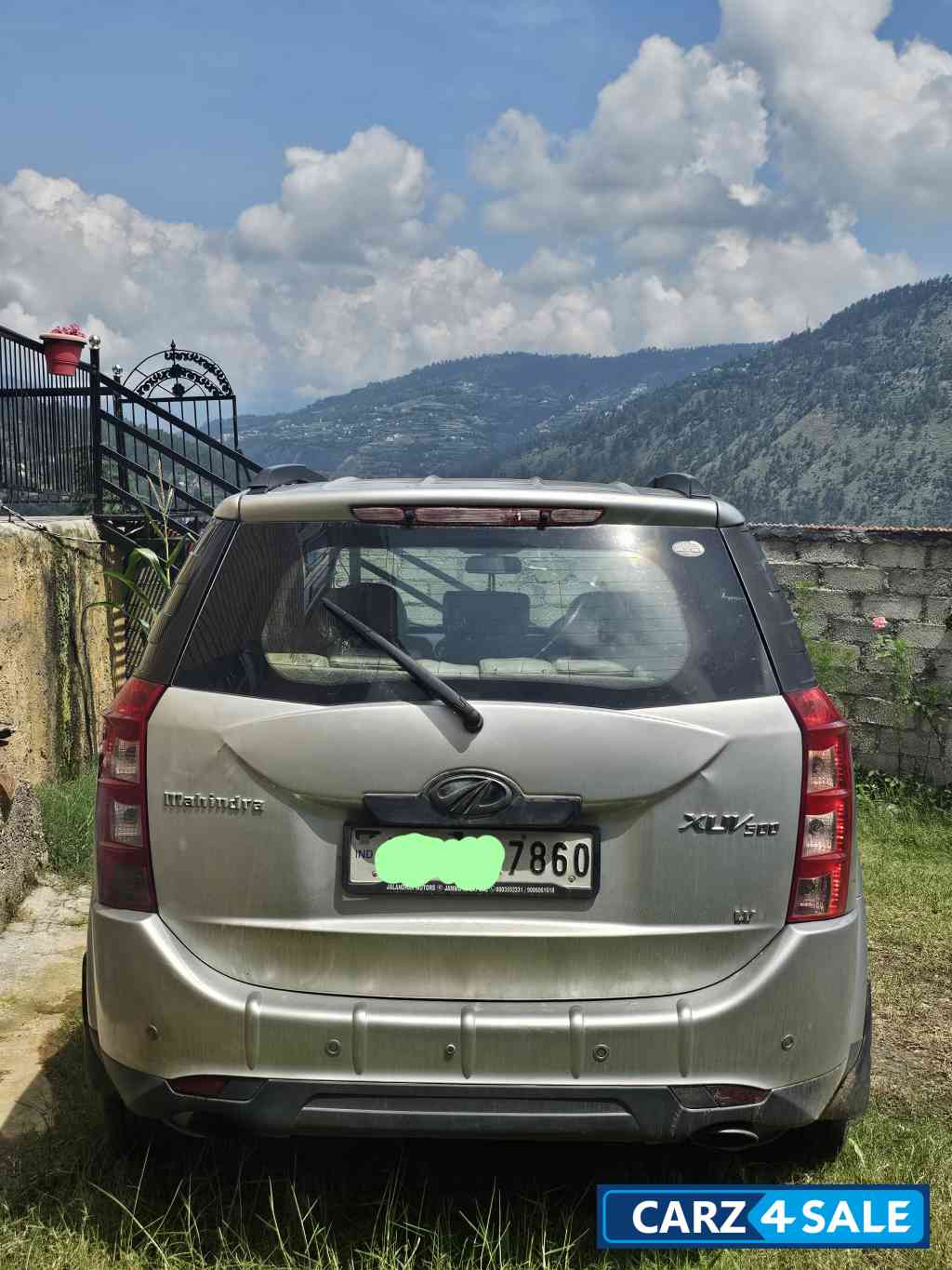 Mahindra XUV 500 W6 Mahindra XUV 500 W6