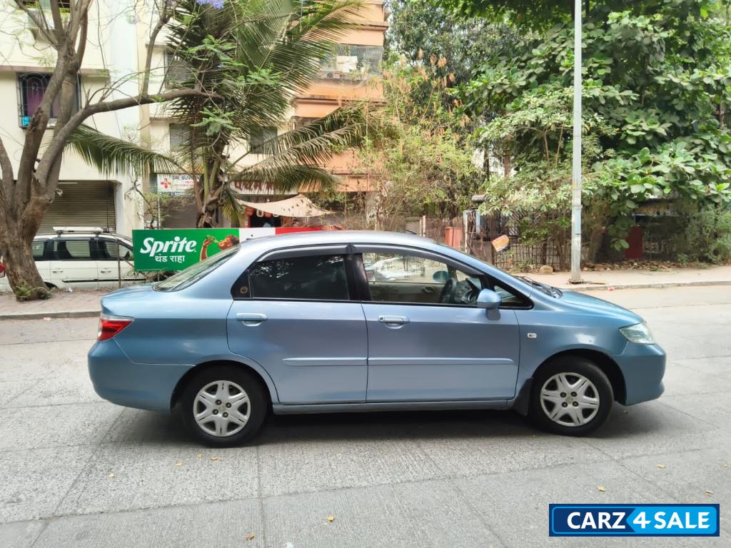 Blueish Silver Honda City Zx