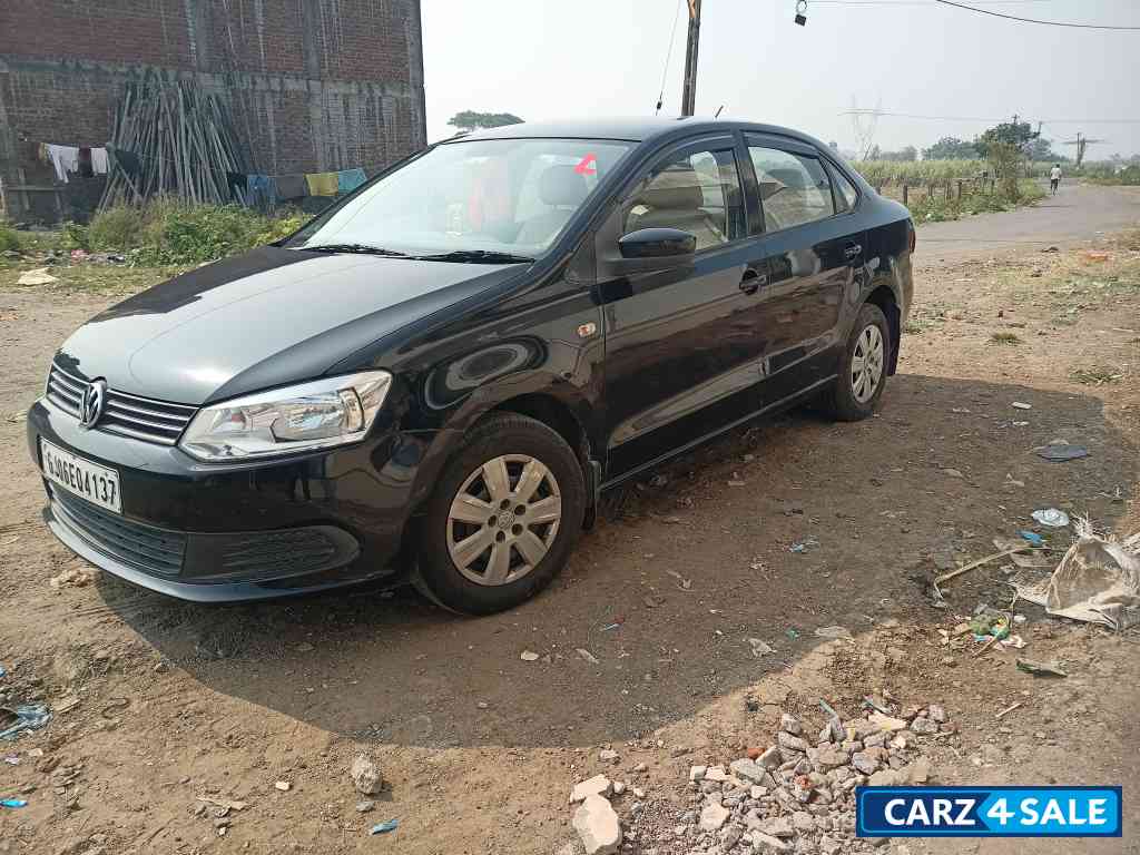 Black Volkswagen Vento Treadline
