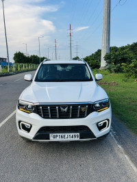 Mahindra Scorpio Scorpio n z8 select diesel 2024 Model