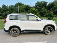 White Mahindra Scorpio Scorpio n z8 select diesel