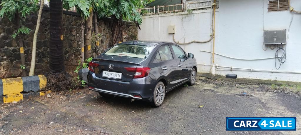 Honda Amaze VX CVT