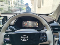 White & Black (dt) Tata Safari Accomplished Plus Dual Tone AT 7 STR