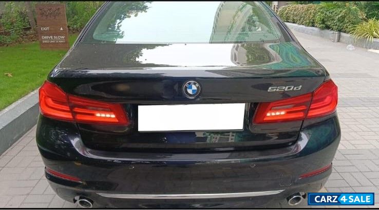 Black BMW 5-Series Diesel 520d luxury line