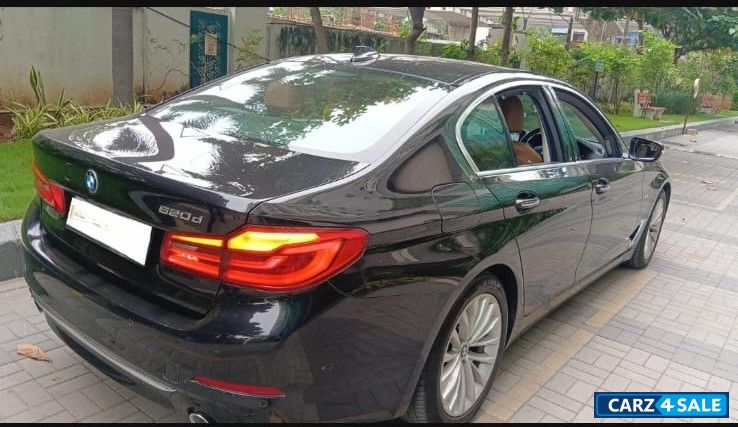 Black BMW 5-Series Diesel 520d luxury line