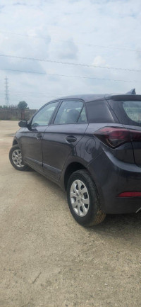 Grey Hyundai Elite i20 Sportz