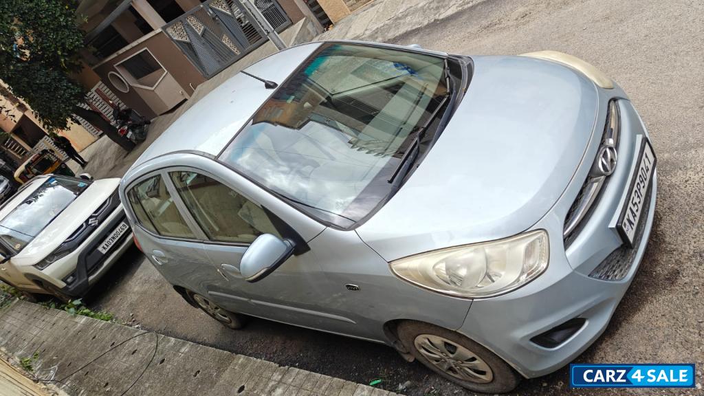 Hyundai i10 Sportz AT 1.2 Kappa2