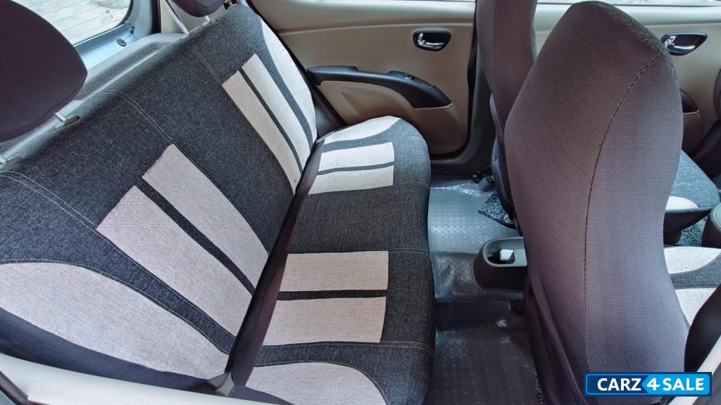 Hyundai i10 Sportz AT 1.2 Kappa2 Hyundai i10 Sportz AT 1.2 Kappa2