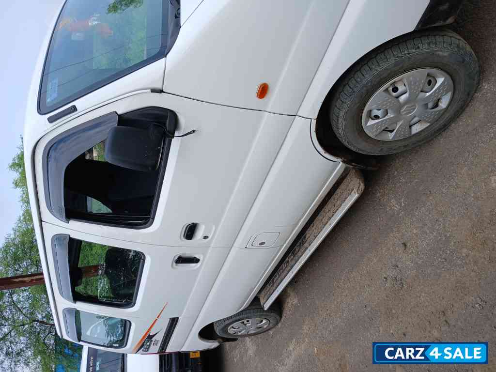 Maruti Suzuki Eeco Cng