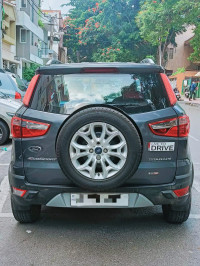 Ford Ecosport titanium+