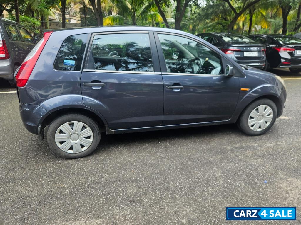 Sea Grey Ford Figo EXI Sea Grey Ford Figo EXI